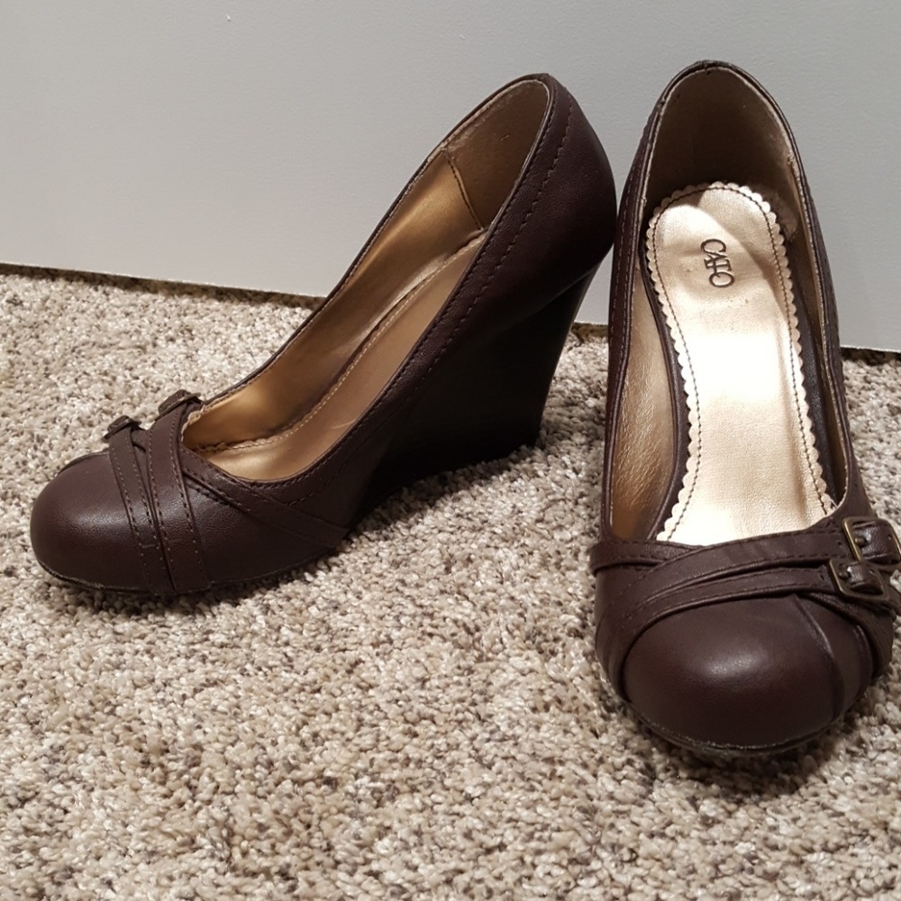 Brown Wedges